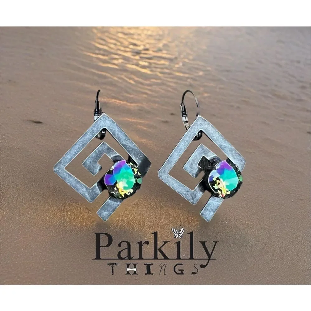 Handcrafted earrings with Swarovski crystal